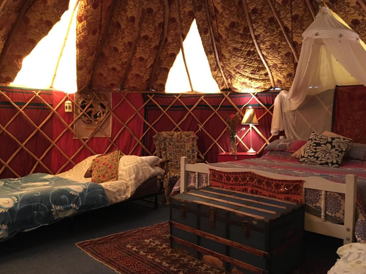 Inch Hideaway Eco Camping Whitegate  Екстериор снимка