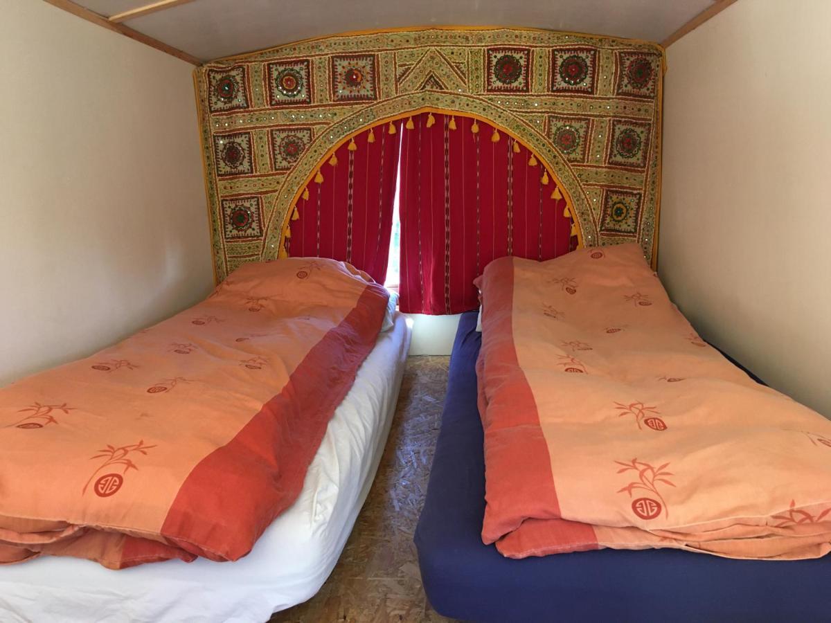 Inch Hideaway Eco Camping Whitegate  Екстериор снимка