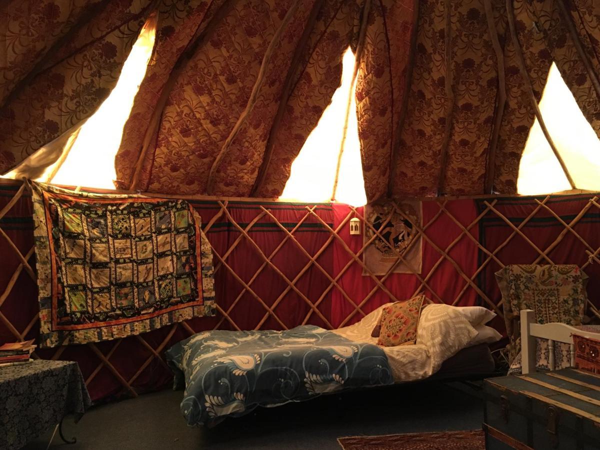 Inch Hideaway Eco Camping Whitegate  Екстериор снимка